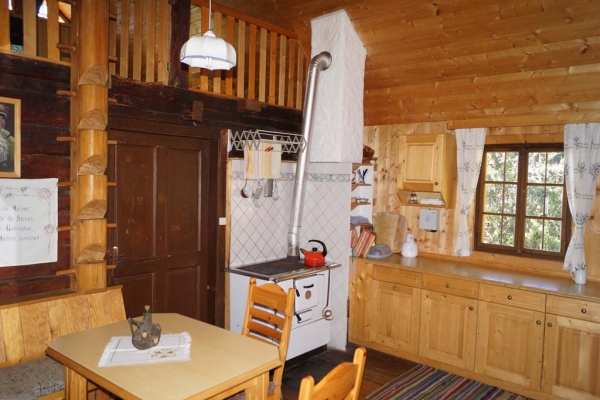 Tröbacheralm Hütte - Wohnküche